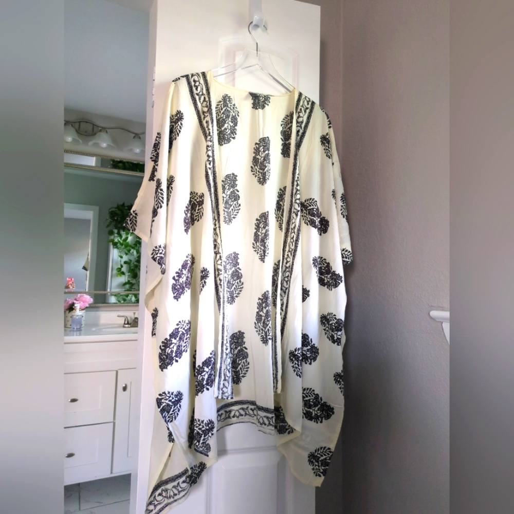 Open Front kimono - Picture 5 of 16